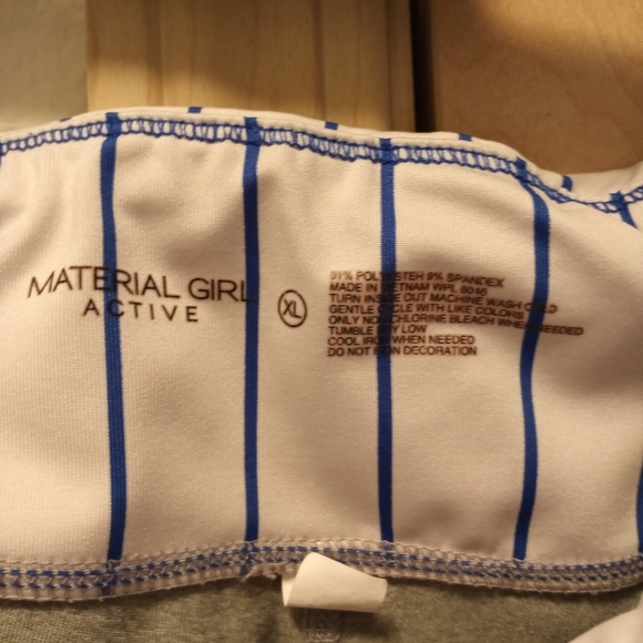 Material Girl Play Ball Leggings XL - Picture 3 of 3